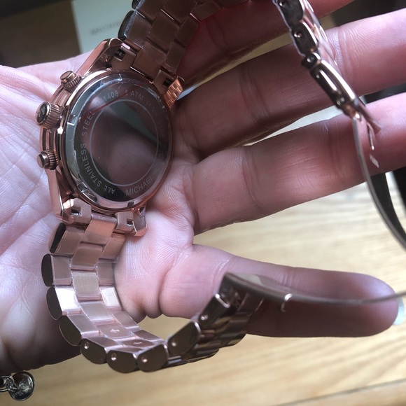 MK Runway Round Rose Gold-tone Watch MK6164 - Picture 7 of 8